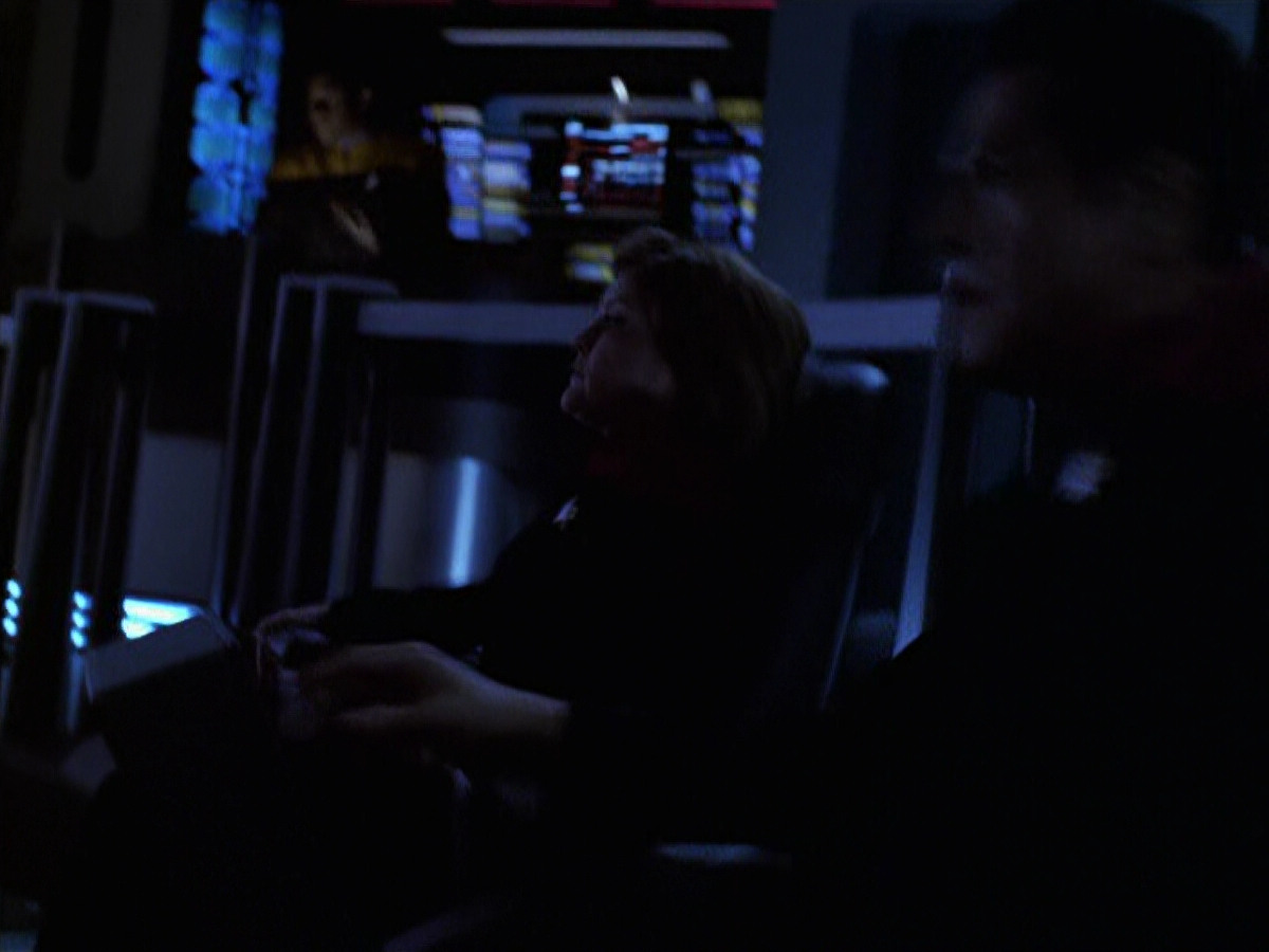 extant_StarTrek_VOY_6x11-FairHaven_03238.jpg