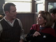 extant_StarTrek_VOY_6x11-FairHaven_00551.jpg