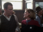 extant_StarTrek_VOY_6x11-FairHaven_00552.jpg
