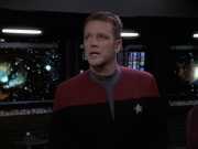 extant_StarTrek_VOY_6x11-FairHaven_00611.jpg