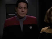 extant_StarTrek_VOY_6x11-FairHaven_00654.jpg