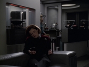 extant_StarTrek_VOY_6x11-FairHaven_00685.jpg