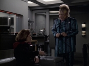 extant_StarTrek_VOY_6x11-FairHaven_00696.jpg