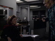 extant_StarTrek_VOY_6x11-FairHaven_00701.jpg