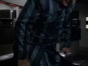 extant_StarTrek_VOY_6x11-FairHaven_00703.jpg
