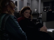 extant_StarTrek_VOY_6x11-FairHaven_00707.jpg