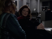 extant_StarTrek_VOY_6x11-FairHaven_00714.jpg