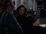 extant_StarTrek_VOY_6x11-FairHaven_00716.jpg