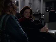 extant_StarTrek_VOY_6x11-FairHaven_00721.jpg