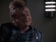 extant_StarTrek_VOY_6x11-FairHaven_00731.jpg