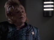 extant_StarTrek_VOY_6x11-FairHaven_00737.jpg