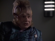 extant_StarTrek_VOY_6x11-FairHaven_00741.jpg
