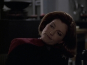 extant_StarTrek_VOY_6x11-FairHaven_00748.jpg