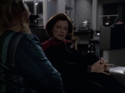 extant_StarTrek_VOY_6x11-FairHaven_00758.jpg