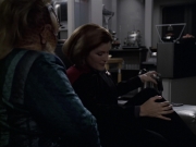 extant_StarTrek_VOY_6x11-FairHaven_00761.jpg