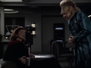 extant_StarTrek_VOY_6x11-FairHaven_00778.jpg