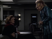 extant_StarTrek_VOY_6x11-FairHaven_00785.jpg