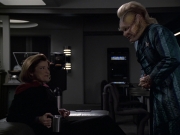 extant_StarTrek_VOY_6x11-FairHaven_00786.jpg