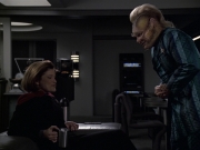 extant_StarTrek_VOY_6x11-FairHaven_00787.jpg