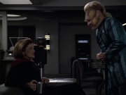 extant_StarTrek_VOY_6x11-FairHaven_00788.jpg
