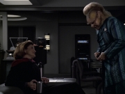extant_StarTrek_VOY_6x11-FairHaven_00792.jpg