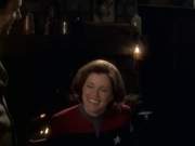 extant_StarTrek_VOY_6x11-FairHaven_00863.jpg