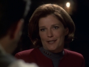 extant_StarTrek_VOY_6x11-FairHaven_00874.jpg