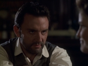 extant_StarTrek_VOY_6x11-FairHaven_00877.jpg
