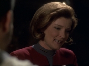 extant_StarTrek_VOY_6x11-FairHaven_00883.jpg