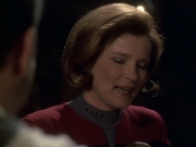 extant_StarTrek_VOY_6x11-FairHaven_00884.jpg