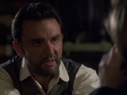 extant_StarTrek_VOY_6x11-FairHaven_00896.jpg