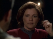 extant_StarTrek_VOY_6x11-FairHaven_00918.jpg