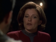 extant_StarTrek_VOY_6x11-FairHaven_00919.jpg