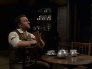 extant_StarTrek_VOY_6x11-FairHaven_00923.jpg