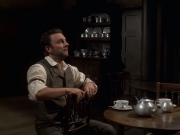 extant_StarTrek_VOY_6x11-FairHaven_00924.jpg