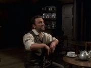 extant_StarTrek_VOY_6x11-FairHaven_00925.jpg