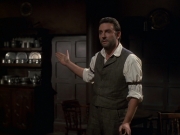 extant_StarTrek_VOY_6x11-FairHaven_00930.jpg