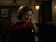 extant_StarTrek_VOY_6x11-FairHaven_00931.jpg