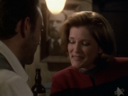 extant_StarTrek_VOY_6x11-FairHaven_01085.jpg