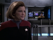 extant_StarTrek_VOY_6x11-FairHaven_01329.jpg