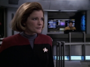 extant_StarTrek_VOY_6x11-FairHaven_01330.jpg