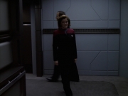 extant_StarTrek_VOY_6x11-FairHaven_01339.jpg