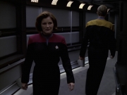 extant_StarTrek_VOY_6x11-FairHaven_01349.jpg