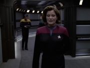 extant_StarTrek_VOY_6x11-FairHaven_01359.jpg