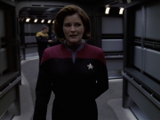 extant_StarTrek_VOY_6x11-FairHaven_01362.jpg