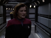 extant_StarTrek_VOY_6x11-FairHaven_01364.jpg