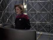 extant_StarTrek_VOY_6x11-FairHaven_01393.jpg