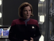 extant_StarTrek_VOY_6x11-FairHaven_01435.jpg