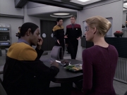 Filename=extant_StarTrek_VOY_6x11-FairHaven_01591.jpg
Filesize=161KiB
Dimensions=1200x900
Date added=Dec 28, 2019 extant_StarTrek_VOY_6x11-FairHaven_01591.jpg