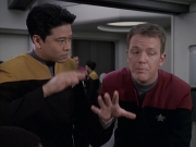 extant_StarTrek_VOY_6x11-FairHaven_01636.jpg